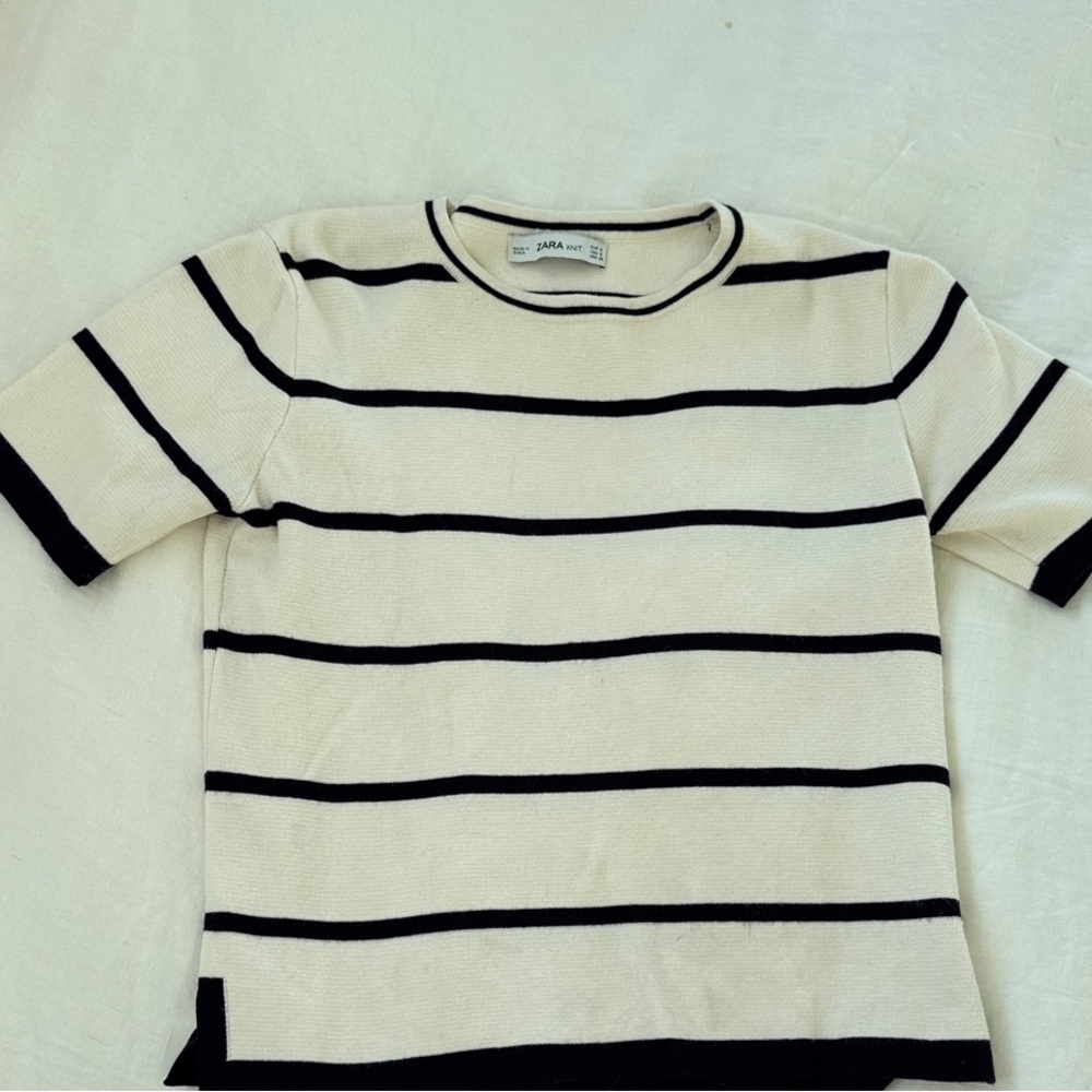 Zara Knit Black and White Striped Tee